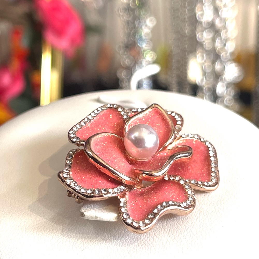 Fashion Jewelry Pink and gold Brooch with Crystal Accents